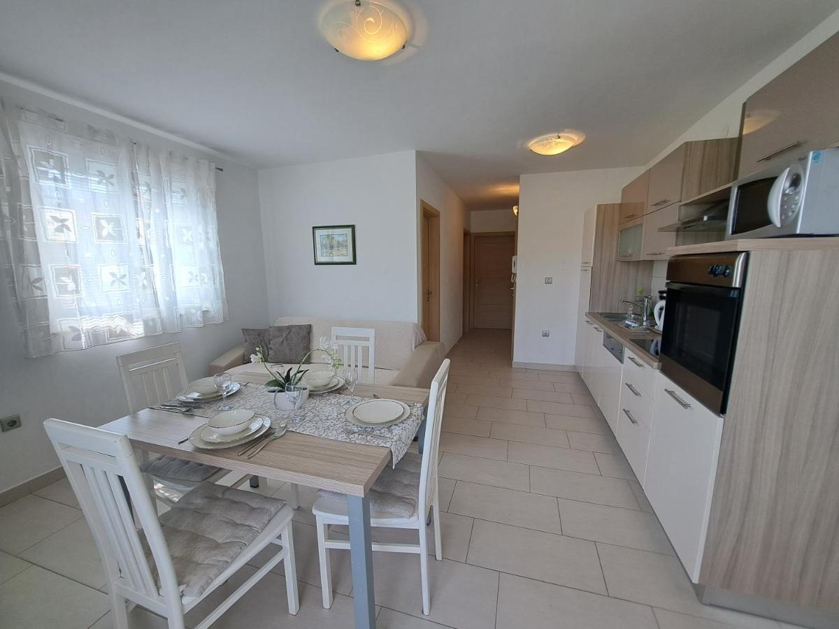 Apartments Fran I Baska  Luaran gambar