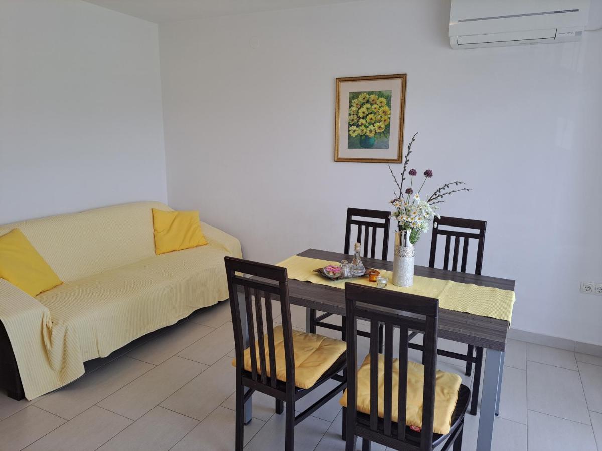 Apartments Fran I Baska  Luaran gambar